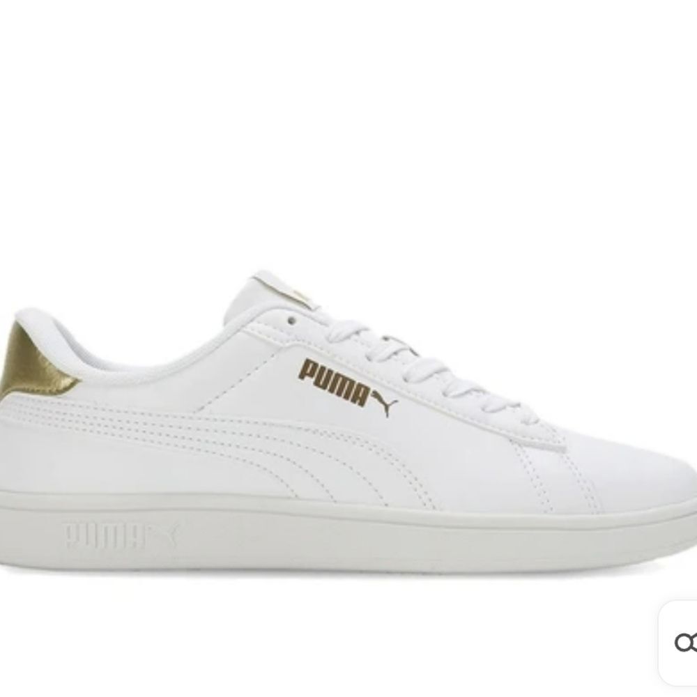 Puma Smash V1 Sneakers- White/Gold
